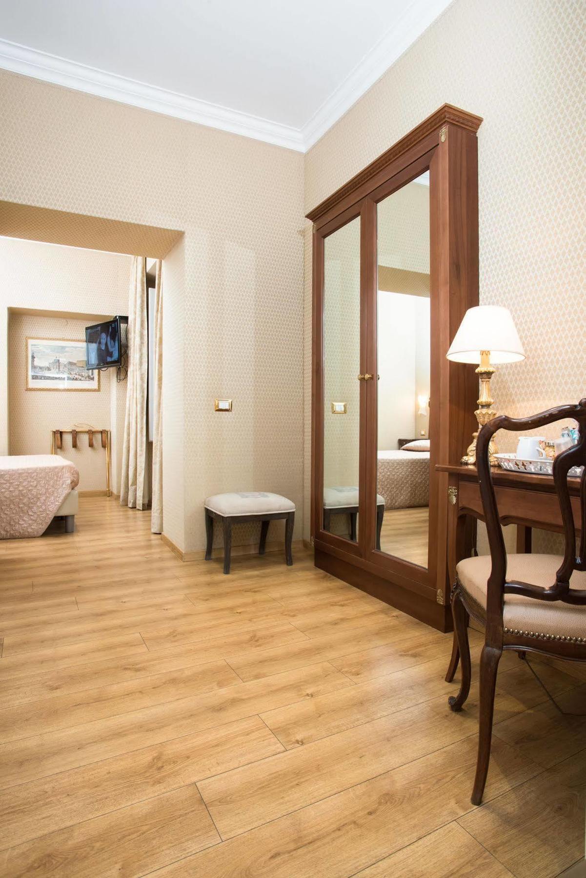 Bq House Trevi Luxury Rooms Rom Exteriör bild
