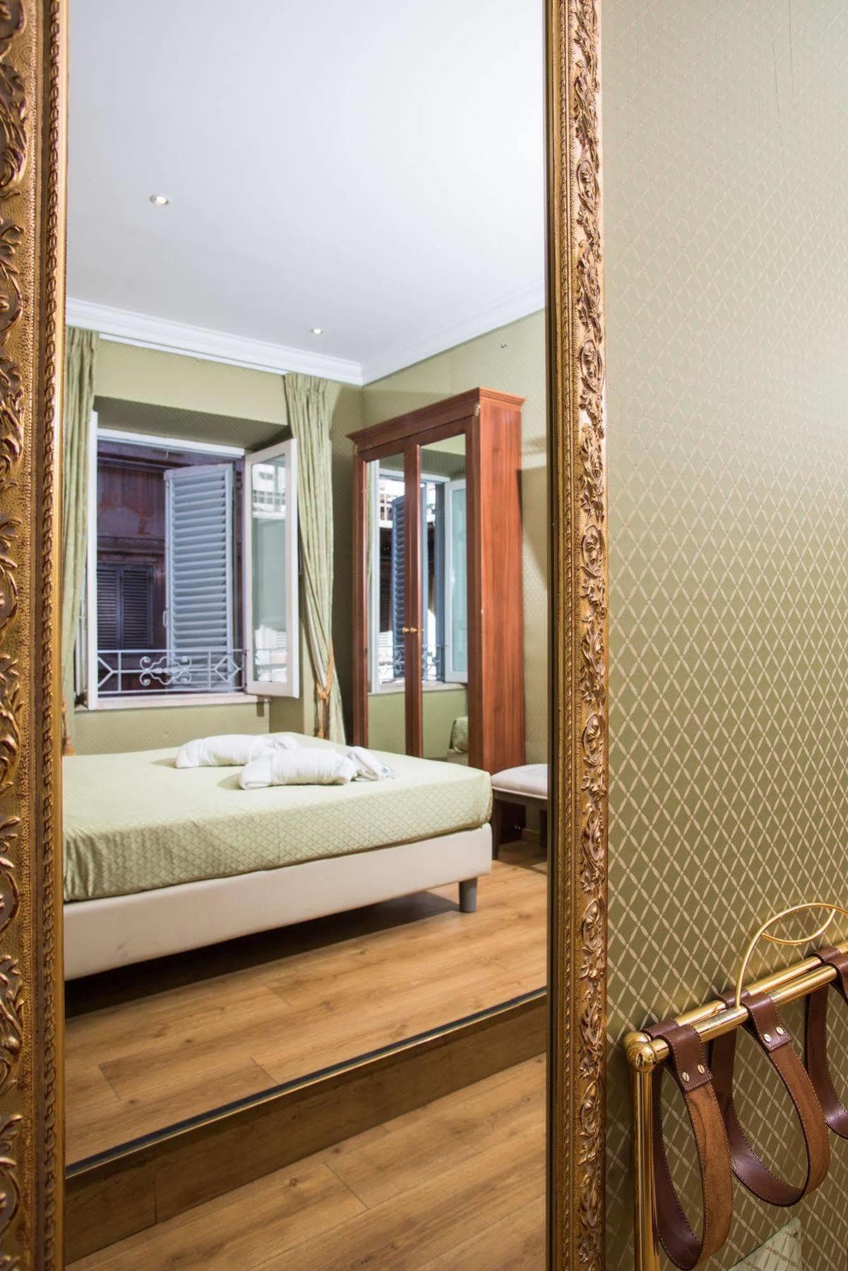 Bq House Trevi Luxury Rooms Rom Exteriör bild